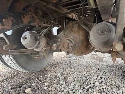 Eaton 19060S Rear Axle Housing for a 2008 Ford F-750