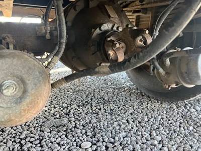 Eaton 22060S Rear Axle Housing for a 2014 Kenworth T370