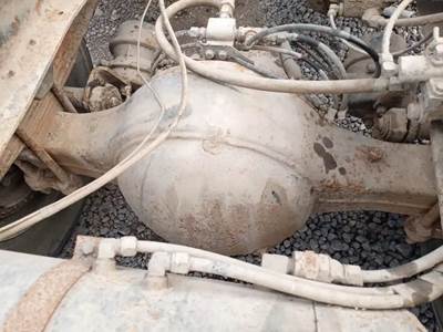 Eaton 22065S Rear Axle Housing for a 1987 GMC C7000