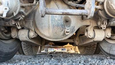 Eaton DS463P Rear Axle Housing for a 2005 Peterbilt 357