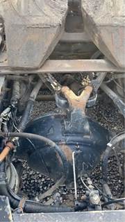 Eaton DSS40 Rear Axle Housing for a 2001 Kenworth W900