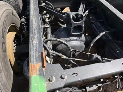 Eaton RDP41 Rear Axle Housing for a 2015 Kenworth T880