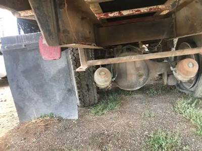 Eaton RS402 Rear Axle Housing for a 1982 Ford LNT8000