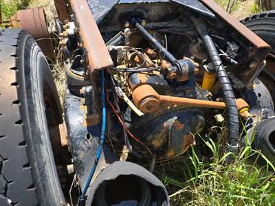 Eaton RS402 Rear Axle Housing for a 1993 Kenworth W900