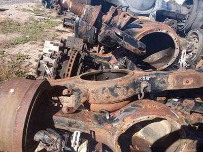 Eaton RS404 Rear Axle Housing for a 2003 Freightliner COLUMBIA 120