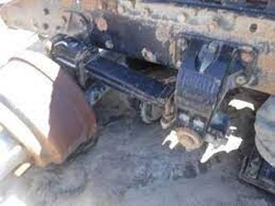 Eaton RSP40 Rear Axle Housing for a 2004 Peterbilt 379