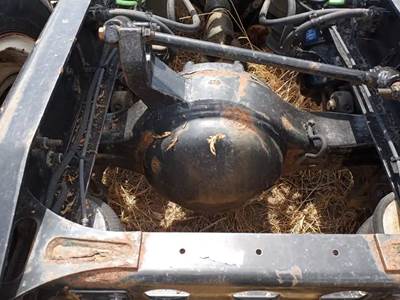 Eaton RSP40 Rear Axle Housing for a 2015 International PROSTAR