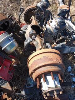 Eaton RSP40 Rear Axle Housing for a 2006 Peterbilt 379