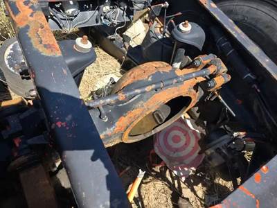 Eaton RSP40 Rear Axle Housing for a 2010 Kenworth T660