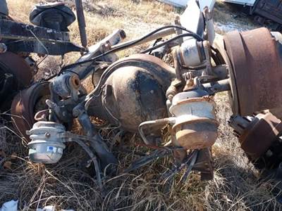 Eaton RT402 Rear Axle Housing for a 1989 Kenworth W900