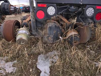 Eaton RT480 Rear Axle Housing for a 1987 Peterbilt 379