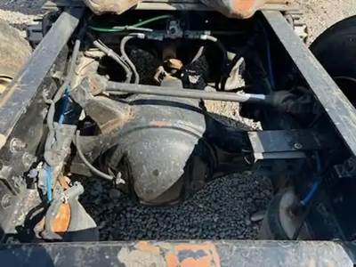 Mercedes-Benz art-40 Rear Axle Housing for a 2016 Freightliner Cascadia 125