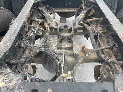 Meritor-Rockwell 20-145 Rear Axle Housing for a 2005 Kenworth T800