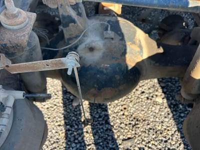 Meritor-Rockwell 20-145 Rear Axle Housing for a 1993 Peterbilt 377