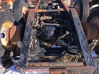 Meritor-Rockwell 20-145 Rear Axle Housing for a 1999 Western Star 5964SS