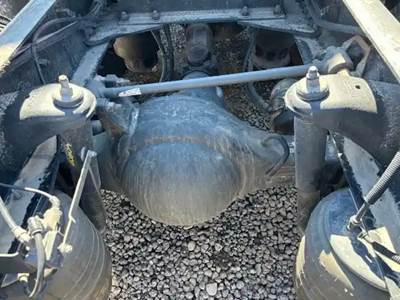 Meritor-Rockwell 20-14X Rear Axle Housing for a 2017 Kenworth T680