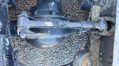 Meritor-Rockwell MT-40-14X Rear Axle Housing for a 2021 Mack Anthem