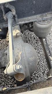 Meritor-Rockwell MT40-14X Rear Axle Housing for a 2021 Volvo VNL