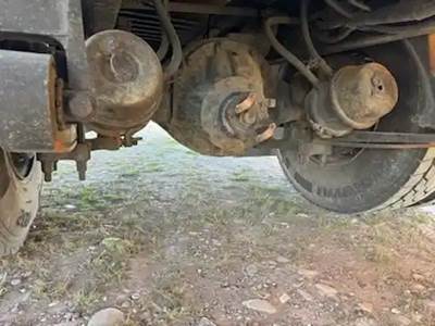 Meritor-Rockwell Rear Axle Housing for a 2013 International DuraStar 4300