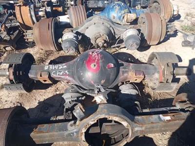 Meritor-Rockwell QR100 Rear Axle Housing for a 1984 Peterbilt 359