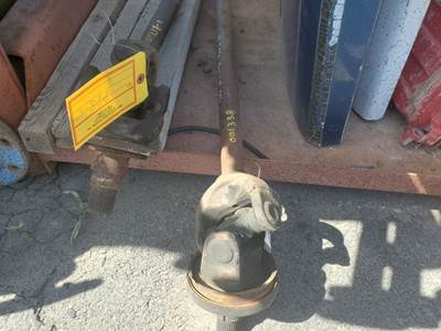 Ford DANA SUPER 60 Axle Shaft for a Ford F550 Super Duty