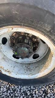 Meritor-Rockwell SQHD Axle Shaft for a 1972 Kenworth W900A