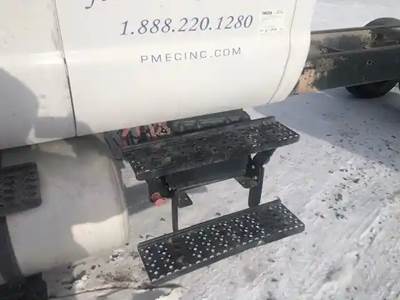 Ford F-750 Battery Box