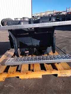 Freightliner Cascadia 125 Battery Box