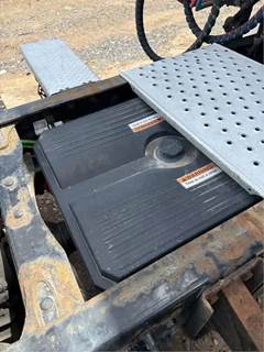 Freightliner Cascadia 125 Battery Box