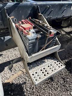 Freightliner M2 112 Battery Box for a 2006 Freightliner M2 112 Medium Duty