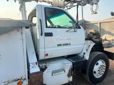 GMC C7500 Battery Box