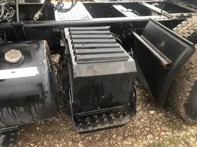 International 8600 Battery Box