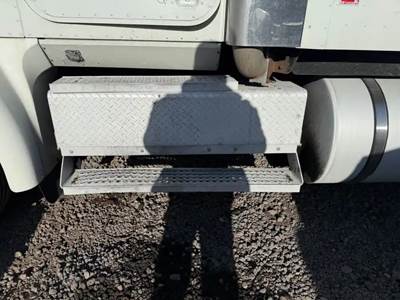 International 9400i Battery Box