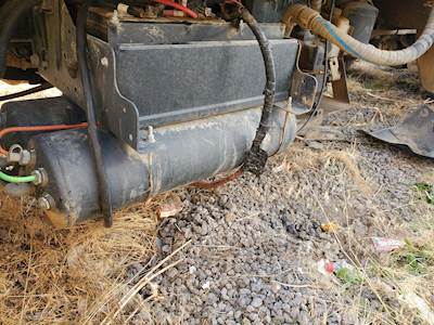 International DuraStar 4300 Battery Box