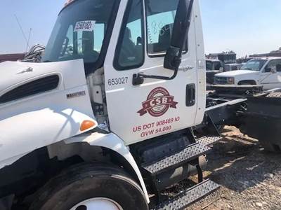 International DuraStar 4400 Battery Box