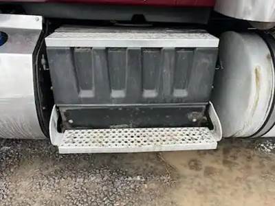 International LoneStar Battery Box