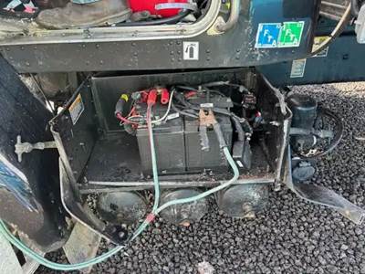 Kenworth T370 Battery Box