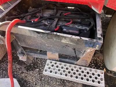 Kenworth T600 Battery Box