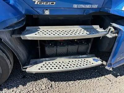 Kenworth T680 Battery Box