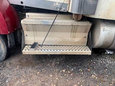 Kenworth T800 Battery Box