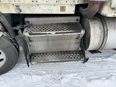 Kenworth T800 Battery Box