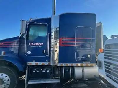 Kenworth T800 Battery Box