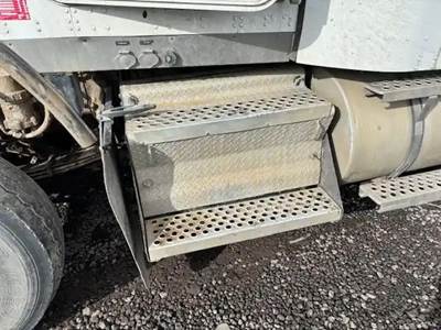 Kenworth T800 Battery Box