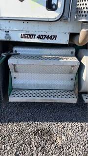 Kenworth T800 Battery Box