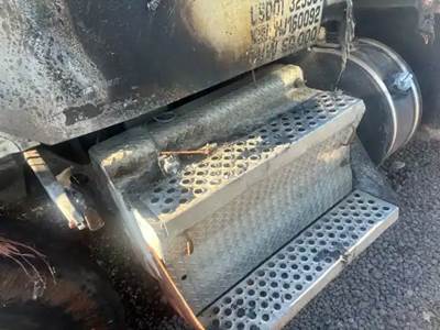 Kenworth T880 Battery Box