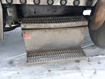 Peterbilt 379 Battery Box