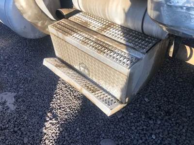 Peterbilt 379 Battery Box