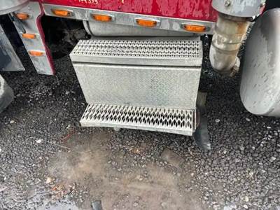 Peterbilt 379 Battery Box