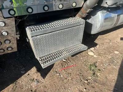 Peterbilt 379 Battery Box