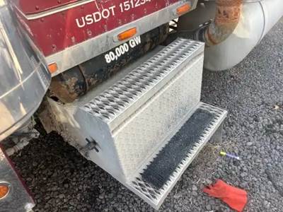 Peterbilt 379 Battery Box